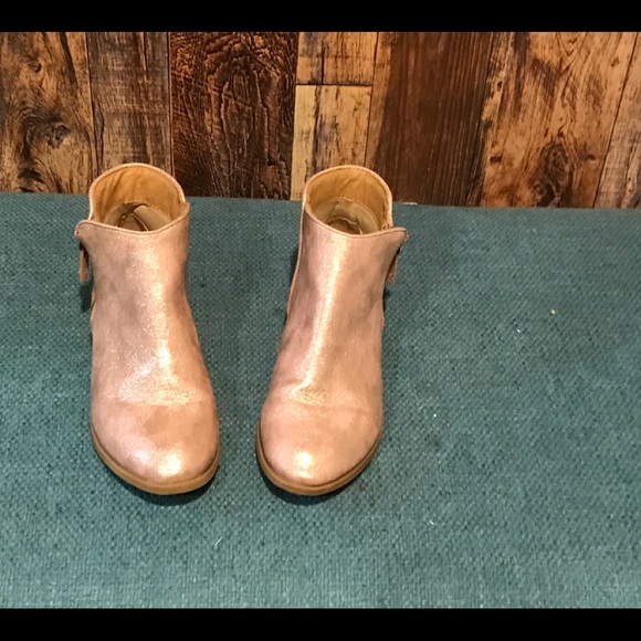 Girl’s zip up ankle boots - Picture 2 of 2